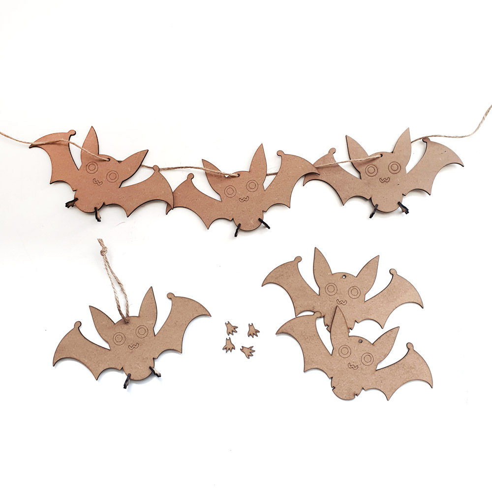 DIY Hanging Bats Bunting 🦇